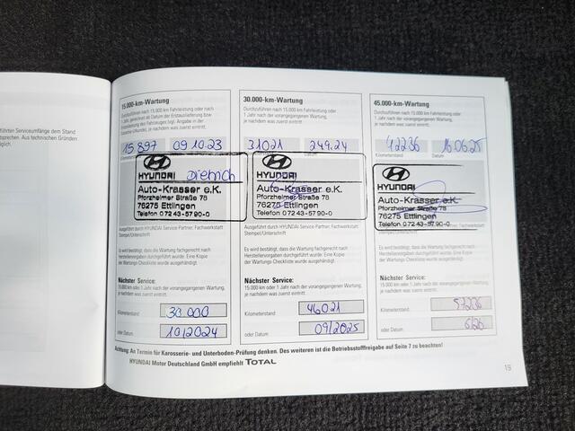 Hyundai SANTA FE 1.6 T-GDI PHEV Premium Sky Automaat / Dealer onderhouden / Afn. trekhaak 1.350 kg / Panoramadak / Navigatie / Lederen bekleding / Stuur-, voor- en achterstoelen verwarmd / 19" / Premium Audio / Apple Carplay / Android Auto