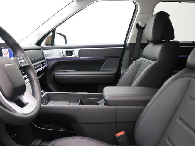 Hyundai SANTA FE 1.6 T-GDI HEV Premium 7-Persoons / Trekhaak Afneembaar / Leder / Stoelverkoeling & Verwarming / 360 Camera / Adaptive Cruise Control / HUD Display / NL Auto / Full Option