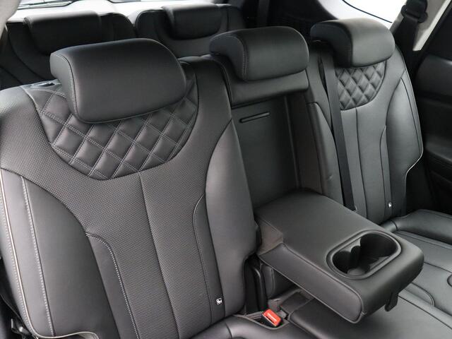 Hyundai SANTA FE 1.6 T-GDI PHEV Comfort Smart 7p. | Lederen bekleding | Keyless Entry | 7 Persoons | Stoelverwarming | 5 jaar Fabrieksgarantie |