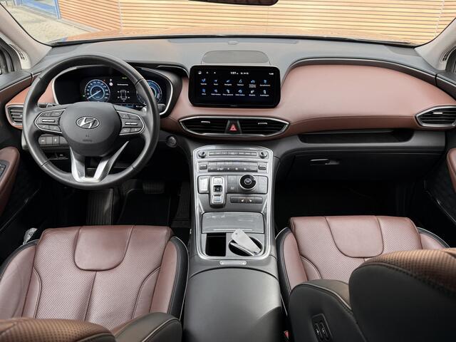 Hyundai SANTA FE 1.6 T-GDI HEV Comfort Smart 7pers. Trekhaak / Leer / Krell / Navi / Clima / Camera / Stoelverwarming