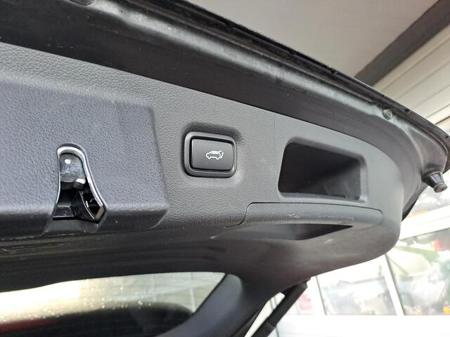 Hyundai SANTA FE 1.6 T-GDI PHEV Premium Sky, 7-Persoons, Trekhaak, Panoramadak,