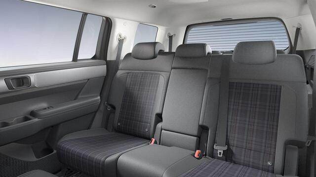 Hyundai SANTA FE 1.6 T-GDI HEV Comfort 7p. /Incl. ¤2500,- inruilvoordeel / Navigatie / Apple & Android carplay / Airco / Achteruitrijcamera / levertijd 3 maanden /