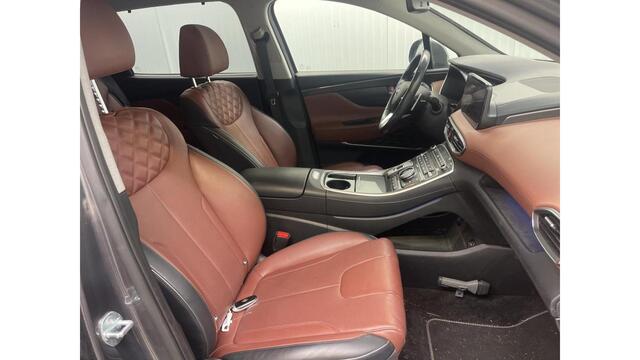 Hyundai SANTA FE 1.6 T-GDI PHEV Premium 7p. | Full Options | Lederen interieur.