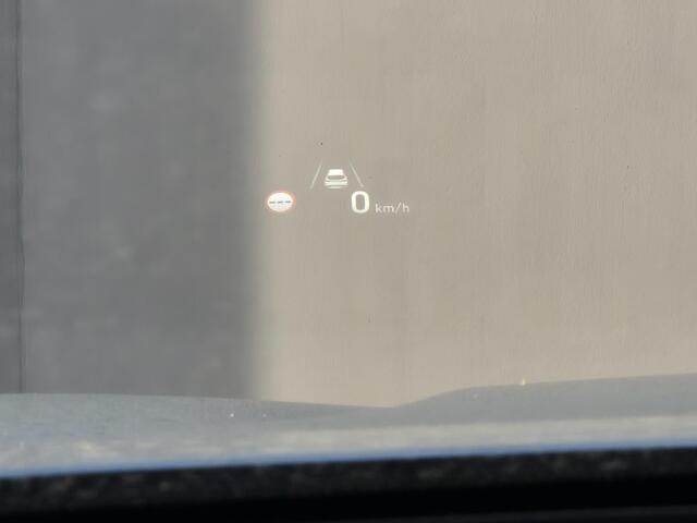 Hyundai SANTA FE 1.6 T-GDI PHEV Plug-in Premium Automaat / HUD / trekhaak 1.350 kg / Elektrische achterklep / Stuur-,Stoel en Achterbankverwarming / Adaptief CC / Stoelventilatie / Rondomzicht camera /