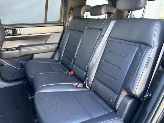 Hyundai SANTA FE 1.6 T-GDI PHEV Black Line 4WD 7p. ** Nu met ¤ 2.500 voordeel, Nieuw uit voorraad leverbaar **