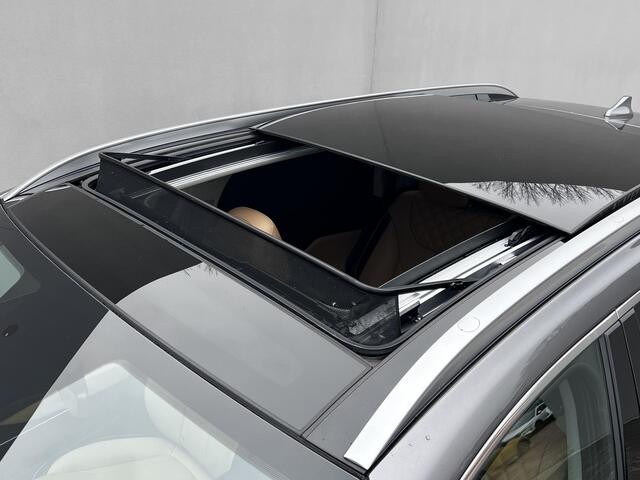 Hyundai SANTA FE 1.6 T-GDI PHEV 5p Premium Plus Sky / Fabrieksgarantie tot 11-2026 / 1.350 kg trekgewicht / Pano schuifdak / Leder / HUD / Camera 360° / Stuur-, stoel- en achterbankverwarming / Stoelventilatie / Apple Carplay Android / Winterwielen inclusief /