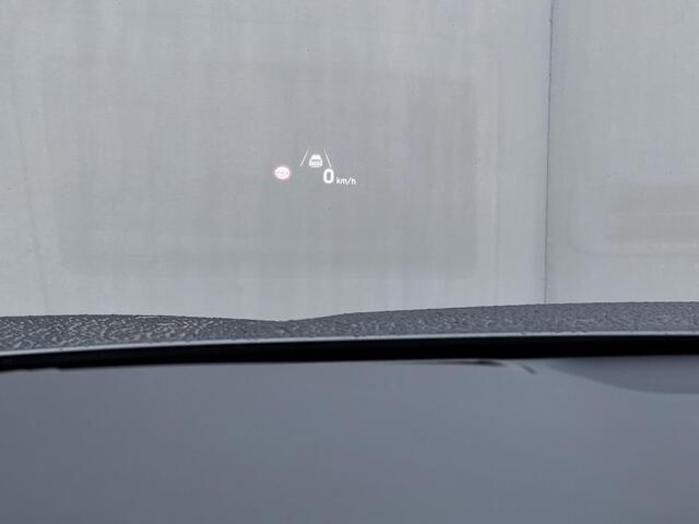 Hyundai SANTA FE 1.6 T-GDI PHEV 5p Premium Plus Sky / Fabrieksgarantie tot 11-2026 / 1.350 kg trekgewicht / Pano schuifdak / Leder / HUD / Camera 360° / Stuur-, stoel- en achterbankverwarming / Stoelventilatie / Apple Carplay Android / Winterwielen inclusief /