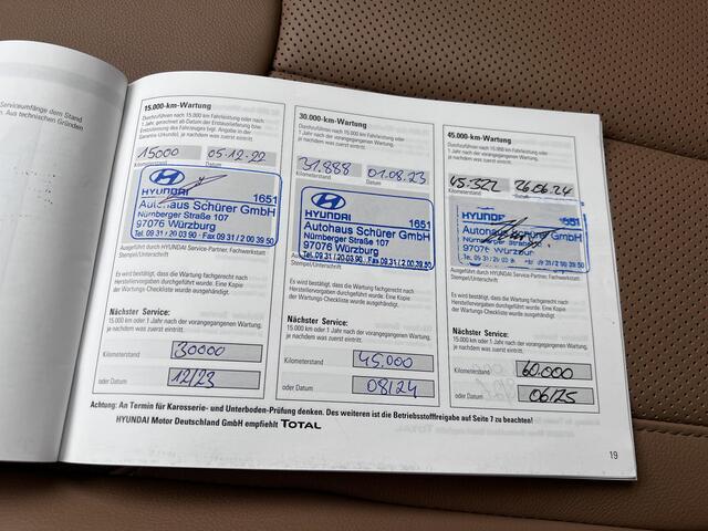 Hyundai SANTA FE 1.6 T-GDI PHEV 5p Premium Plus Sky / Fabrieksgarantie tot 11-2026 / 1.350 kg trekgewicht / Pano schuifdak / Leder / HUD / Camera 360° / Stuur-, stoel- en achterbankverwarming / Stoelventilatie / Apple Carplay Android / Winterwielen inclusief /