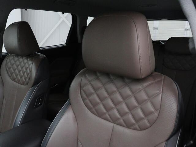 Hyundai SANTA FE 1.6 T-GDI PHEV Premium 7 Persoons | SOH 97,2% | Stoelventilatie | Trekhaak | Head-Up | Leder | Achterbankverwarming | 360 Camera | Carplay | Keyless | Adaptive cruise | Navigatie | Plug In