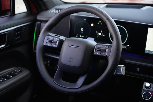 Hyundai SANTA FE 1.6 T-GDI PHEV Black Line 4WD 7p. 252pk Navigatie/Stoelverwarming/360Camera