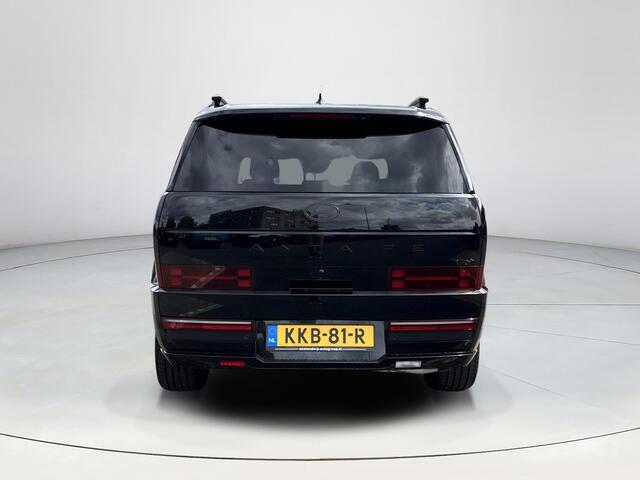 Hyundai SANTA FE 1.6 T-GDI PHEV Black Line 4WD 7p. | Apple Carplay/ Android Auto | Trekhaak | Elektrische achterklep | Stoel/stuurverwarming | Draadloos opladen | Adaptief Cruise Control | Elektrische verstelbare stoelen | Head-up display |