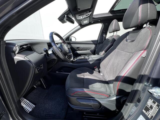 Hyundai TUCSON 1.6 T-GDI PHEV N Line 265 Sky Edition 4WD Automaat / Dealer onderhouden / 1.350 kg trekhaak afneembaar / Panorama schuifdak / Adaptieve CC / Stuur- en stoelverwarming / Apple Carplay Android /