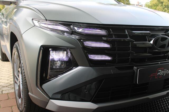Hyundai TUCSON 1.6 T-GDI PHEV 252PK 20TH ANNIVERSARY+ SKY *NIEUW* | PANORAMISCH SCHUIF/KANTELDAK | STUUR / STOELVERWARMING | FULL LED KOPLAMPEN | |HALF ALCANTARA / LEDER 20TH ANNIVERSARY DESIGN MET GROENE STIKSELS | NAVIGATIE | ADAPTIVE CRUISE CONTROL | DRAADLOOS APPLE 