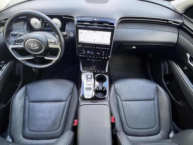 Hyundai TUCSON 1.6 T-GDI PHEV Premium 4WD Automaat / Dealer onderhouden / Afneembare trekhaak 1.350 kg / Elektr. klep en stoelen / Stoelventilatie / Stuur-, stoel- en achterbankverwarming /