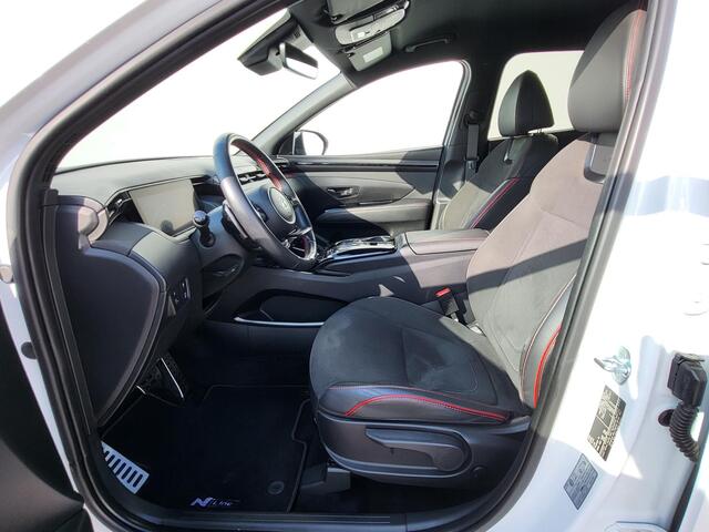 Hyundai TUCSON 1.6 T-GDI HEV N Line Edition 230pk Automaat / Dealer onderhouden / Trekgewicht 1.650 kg / Navigatie / Apple Carplay Android / Achteruitrijcamera / 19" LM Wielen /