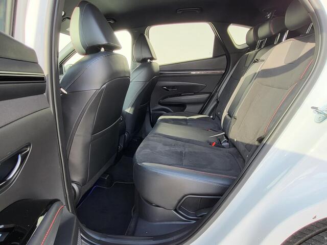Hyundai TUCSON 1.6 T-GDI HEV N Line Edition 230pk Automaat / Dealer onderhouden / Trekgewicht 1.650 kg / Navigatie / Apple Carplay Android / Achteruitrijcamera / 19" LM Wielen /