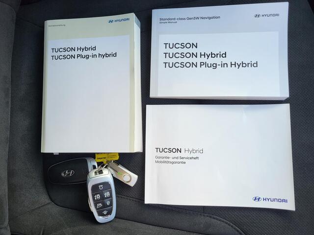 Hyundai TUCSON 1.6 T-GDI PHEV N Line Sky 4WD Automaat / Dealer onderhouden / Panorama Schuifdak / 1.350 kg Trekgewicht / Stoelventilatie / Stuur-, stoel- en achterbankverwarming / Navigatie / Apple Carplay Android / 19" LM wielen / All Season banden /