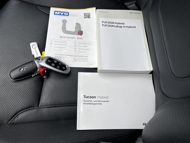 Hyundai TUCSON 1.6 T-GDI PHEV Plug in Premium 4WD / Dealer onderhouden / Leder / Afn. trekhaak 1.350 kg / Elektrische stoelen en klep / Navigatie / Stoelventilatie / Stuur-, stoel- en achterbankverwarming / 19" LM wielen /