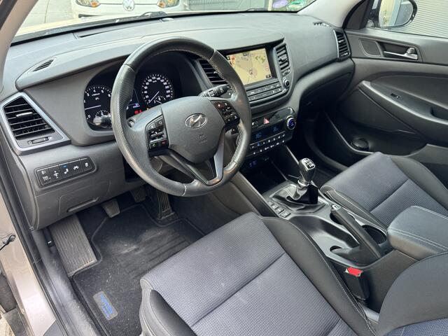 Hyundai TUCSON 1.6 T-GDi 177pk H6 Premium Navigatie Trekhaak Stoelverwarming