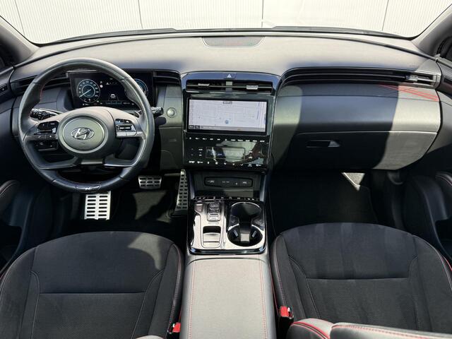 Hyundai TUCSON 1.6 T-GDI PHEV N Line Sky 4WD / Elektr. verstelbare voorstoelen / 19' LM met All Season banden / Open dak / Stoelverwarming en ventilatie / 360 camera / Dealer onderhouden /