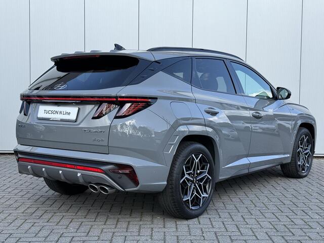 Hyundai TUCSON 1.6 T-GDI PHEV N Line Sky 4WD / Elektr. verstelbare voorstoelen / 19' LM met All Season banden / Open dak / Stoelverwarming en ventilatie / 360 camera / Dealer onderhouden /