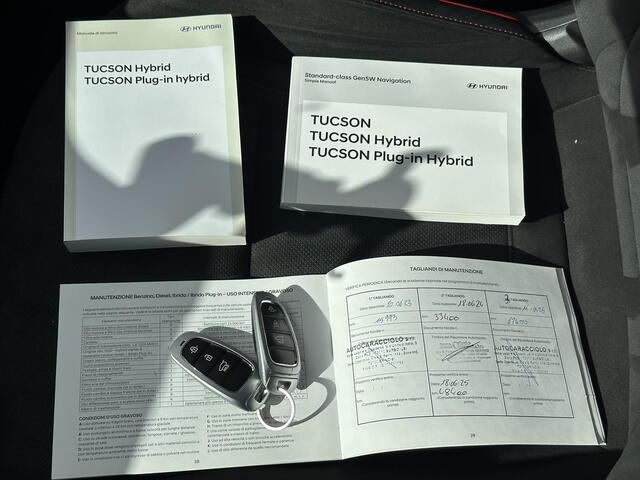 Hyundai TUCSON 1.6 T-GDI HEV N Line Edition / Stoelverwarming / Adaptieve cruise control / Apple Carplay + Android Auto / Climate Control /