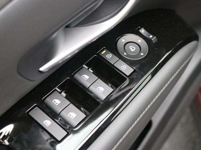 Hyundai TUCSON 1.6 T-GDI PHEV Comfort Smart / Adaptieve Cruise Control / Navigatie / 19" LMV / Stoelverwarming voor / Stuurwielverwarming / Automatische Achterklep / Parkeersensoren voor & Achter /