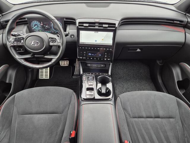 Hyundai TUCSON 1.6 T-GDI PHEV Plug-in N Line Sky 4WD Automaat / HUD / Glazen schuif- en kanteldak / Stuur- en Stoelverwarming / Stoelventilatie voor / Elektrische achterklep / Achterbank verwarming / Rondomzicht camera /