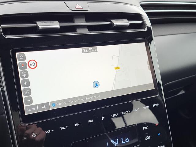 Hyundai TUCSON 1.6 T-GDI PHEV Premium Sky 4WD Automaat / Dealer onderhouden / Afneembare trekhaak (1.350 kg) / Panoramadak / 360° camera / Krell Audio / Stuur,- achterbank,- en voorstoelverwarming / Geventileerde voorstoelen / Android Auto / Apple Carplay