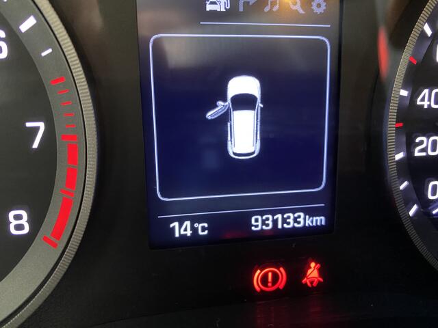 Hyundai TUCSON 1.6 GDi Comfort Navigatie/Achteruitr.camera/Cruisecontrole/Verw. voorstoelen /Autom. Airco/Parkeersens. V+A/Elektr. inkl.bare verw. buitenspiegels/Multifunct. Stuur/Mistlampen Voor/Dakrails/Leder versn.pook