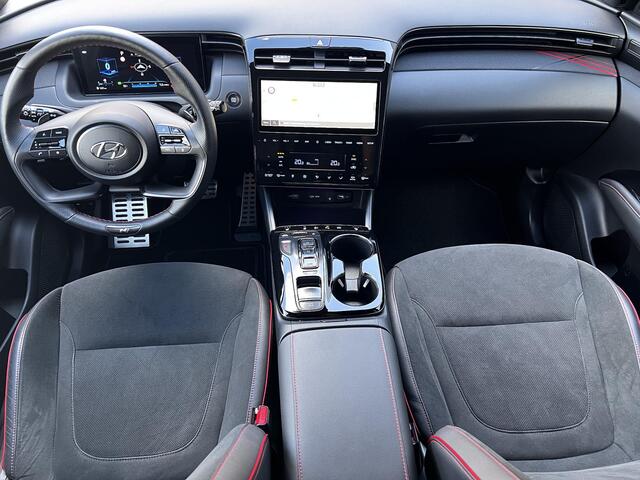 Hyundai TUCSON 1.6 T-GDI PHEV N Line Edition 265PK 4WD Automaat / Dealer onderhouden / SoH 100 % / Trekgewicht 1.350 kg/ Camera / Apple Carplay Android Auto / Adaptief CC / Stuur- en Stoelverwarming / Elektrische klep /