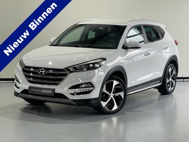 Hyundai TUCSON 1.7 CRDi HP Premium Automaat / Camera / Navi / Leder / Trekhaak