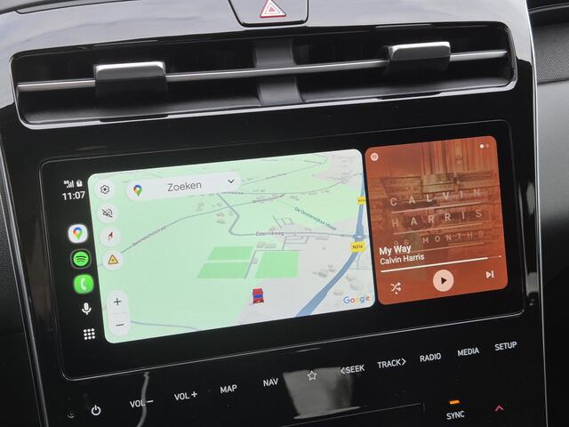 Hyundai TUCSON 1.6 T-GDI PHEV Plug-in Comfort Smart 4WD Automaat / Fabrieksgarantie 09-2027 / Trekgewicht 1350 kg / Elektrische achterklep / Stuur-, en Stoel verwarming / Achteruitrijcamera / EAER bereik 62 km bereik stad 74 km /