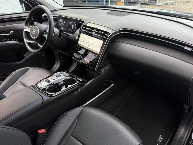 Hyundai TUCSON 1.6 T-GDI PHEV Pr Sky 4WD, PANORAMADAK! NL AUTO!