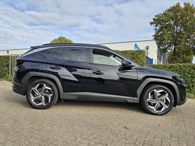 Hyundai TUCSON 1.6 T-GDI PHEV Pr Sky 4WD, PANORAMADAK! NL AUTO!