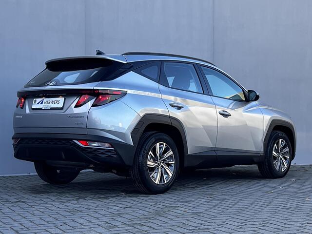 Hyundai TUCSON 1.6 T-GDI HEV i-Motion Automaat / Fabrieksgarantie tot 02-2028 **/ Dealer onderhouden / 1.650kg trekgewicht / Navigatie / Achteruitrijcamera / Apple Carplay Android / 17" LM wielen /