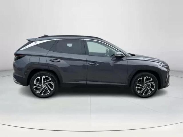 Hyundai TUCSON 1.6 T-GDI PHEV Premium | Uit voorraad leverbaar! | Stoel en stuurverwarming | 360 graden camera | elektrische achterklep | Elektrisch verstelbare bestuurderstoel incl. geheugen | 2e zitrij bankverwarming |