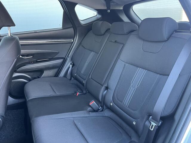 Hyundai TUCSON 1.6 T-GDI HEV Comfort / airco (automatisch)/ Apple Carplay/Android Auto / cruise control adaptief met Stop&Go / navigatiesysteem full map /