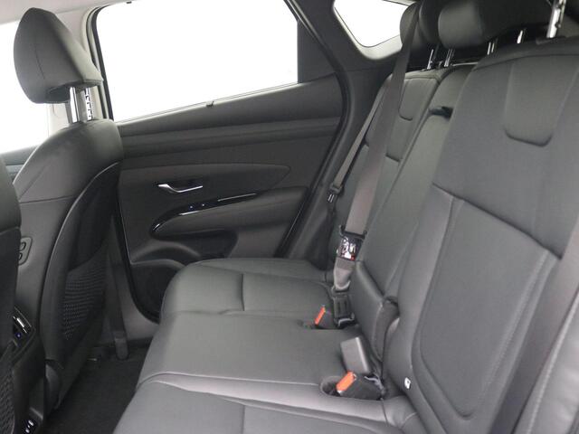 Hyundai TUCSON 1.6 T-GDI PHEV Premium / ¤ 2.500,- Voordeel Op Nieuwprijs / Rijklaarprijs / Direct Leverbaar / Full Option / Zwarte Lederen interieur / Two-Tone dak & Lak combinatie /