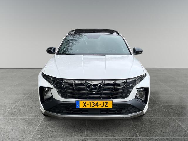 Hyundai TUCSON 1.6 T-GDI HEV 230pk N Line Sky | SCHUIFKANTELDAK | ALCANTARA BEKLEDING | STOELVENTILATIE & VERWARMING | 360° CAMERA | ADAPTIEVE CRUISECONTROL | SPORTIEF DESIGN | ELEKTRISCH VERSTELBARE VOORSTOELEN |