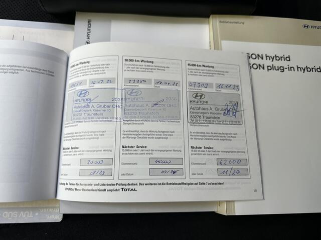 Hyundai TUCSON 1.6 T-GDI PHEV N Line 4WD / tot 10-2026 Fabrieksgarantie / Dealer onderhouden / Trekgewicht 1.350 Kg / Accu SoH 100% / Camera / Adaptief CC / Stuur- en Stoelverwarming / Elektrische klep / Apple Carplay Android Auto /