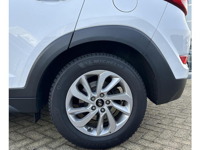 Hyundai TUCSON 1.6 GDi Comfort | Zeer Nette Staat | Achteruitrijcamera | Navigatie | Climate Control | Cruise Control | Parkeersensoren | Lichtmetalen Velgen |