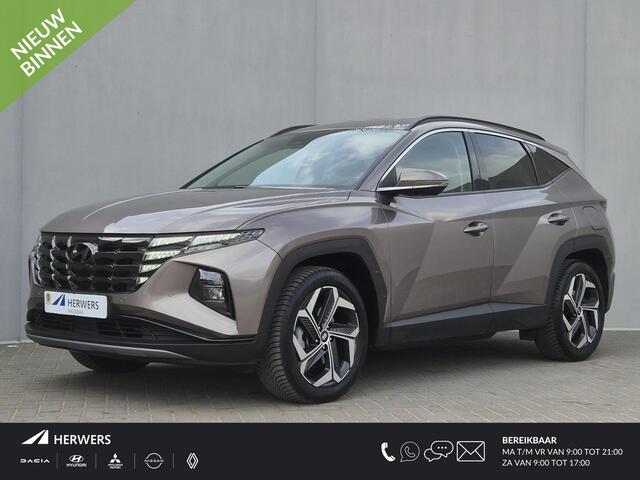 Hyundai TUCSON 1.6 T-GDI PHEV Comfort 4WD Automaat / Dealer onderhouden / Trekhaak 1.350 kg / Navigatie / Trekhaak afneembaar / Camera / Apple Carplay Android / 19" LM + All Season banden / Climate control / Cruise control /