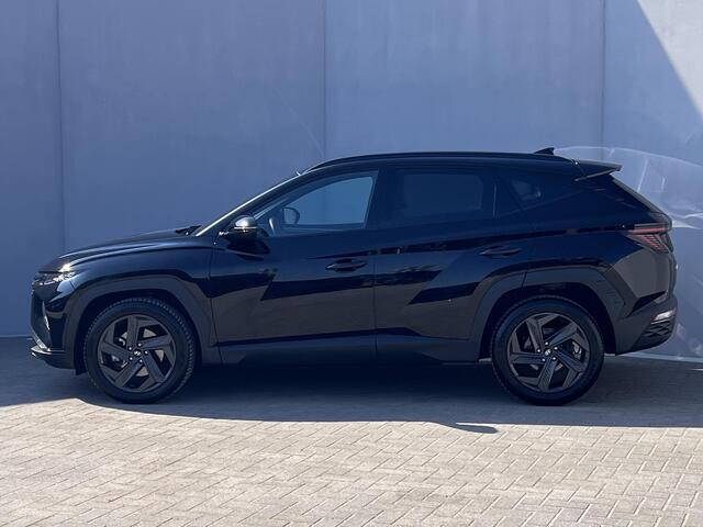 Hyundai TUCSON 1.6 T-GDI HEV 230pk Comfort Smart automaat / Fabrieksgarantie tot 07-2029 / 1650kg Trekgewicht / Dealer onderhouden / 1e eigenaar / Navigatie / Adaptieve CC / Stuur- en stoelverwarming / 19" LM + All Season banden /