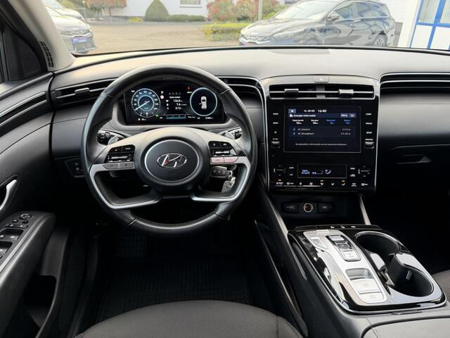 Hyundai TUCSON 1.6 T-GDI PHEV Comfort 4WD | Navigatie, Camera, Parkeersensoren, weinig km!