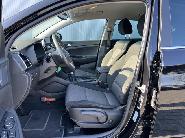 Hyundai TUCSON 1.6 GDI Comfort / Trekhaak 1400 kg / Navigatie / Stoel verwarming / Face lift /