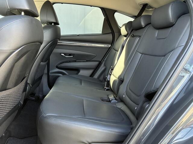 Hyundai TUCSON 1.6 T-GDI HEV 230 Premium Automaat / Dealer onderhouden / Afneembare Trekhaak (1.650KG) / Leder / Elektrische stoelen/klep / Stoelventilatie / Stuur-, stoel- & achterbankverwarming / Apple CarplayAndroid Auto / 19" LM wielen /