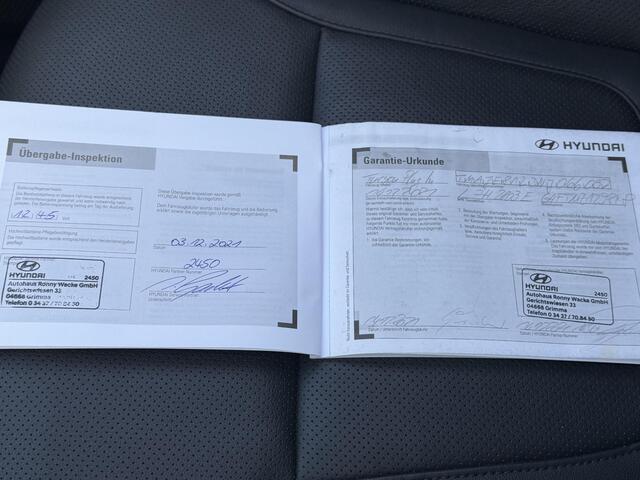 Hyundai TUCSON 1.6 T-GDI PHEV Premium Sky 4WD Automaat / Panoramadak / Dealer onderhouden / 1e eigenaar / 1.350 kg trekgewicht / Lederen Bekleding / Stoelverwarming & Stoelventilatie / Elektr. Stoelen / Navigatie / Camera 360° / Adaptieve Cruise / Apple Carplay/Android 