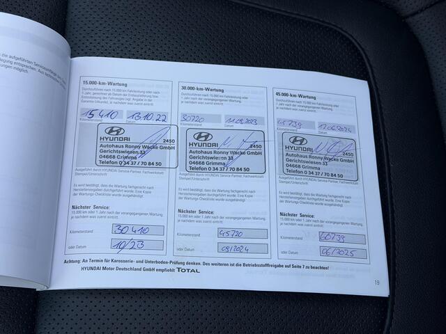 Hyundai TUCSON 1.6 T-GDI PHEV Premium Sky 4WD Automaat / Panoramadak / Dealer onderhouden / 1e eigenaar / 1.350 kg trekgewicht / Lederen Bekleding / Stoelverwarming & Stoelventilatie / Elektr. Stoelen / Navigatie / Camera 360° / Adaptieve Cruise / Apple Carplay/Android 