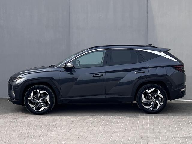 Hyundai TUCSON 1.6 T-GDI PHEV Comfort 4WD Automaat / Dealer onderhouden / Weinig km / EAER 62 km / Elektrische klep / 1.350 kg trekgewicht / Adaptieve CC / Navigatie / Apple Carplay Android / 19" LM wielen /